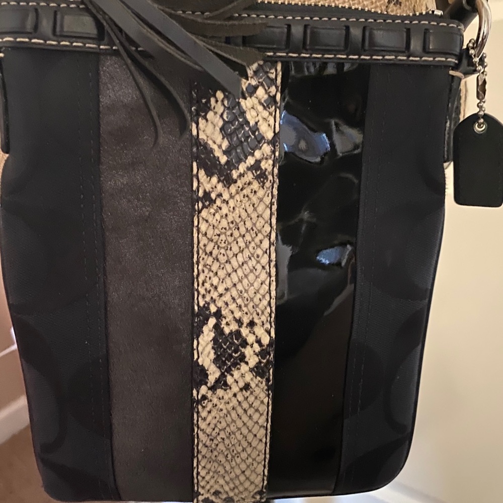 💯 Authentic Coach crossbody - Picture 3 of 5